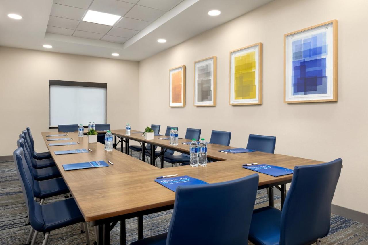 Holiday Inn Express Hotel & Suites Fort Pierce West By Ihg Exterior foto